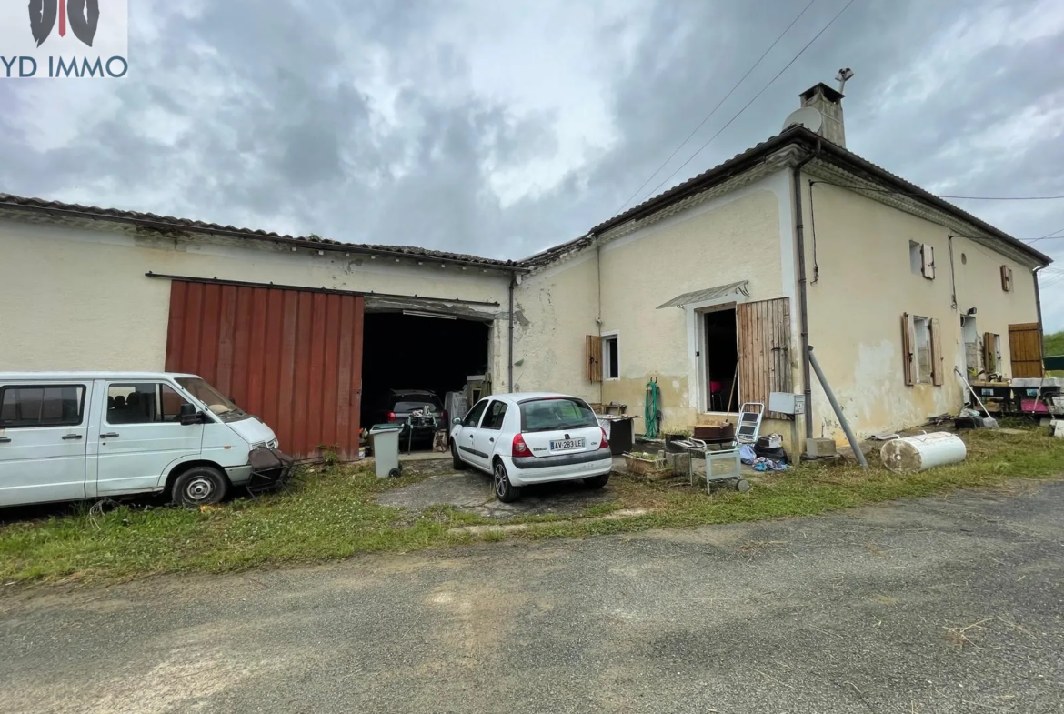 Maison en pierre à rénover proche de Langon avec 3 chambres 