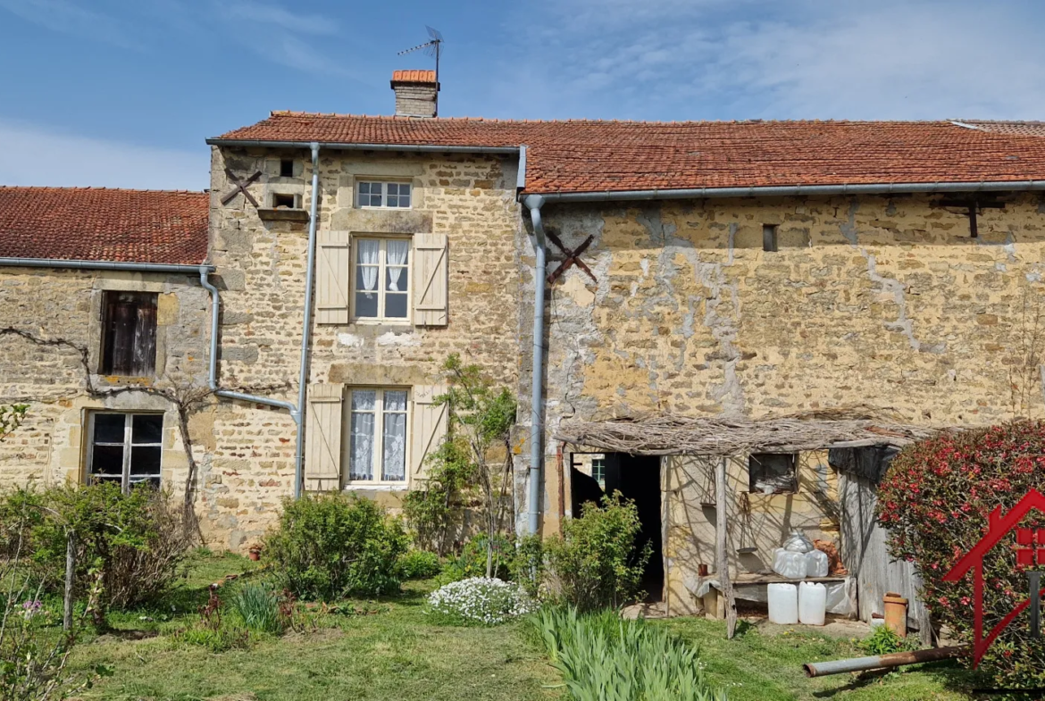 Maison de caractère de 1793 à Soyers - 100m2 - 55.000€ 