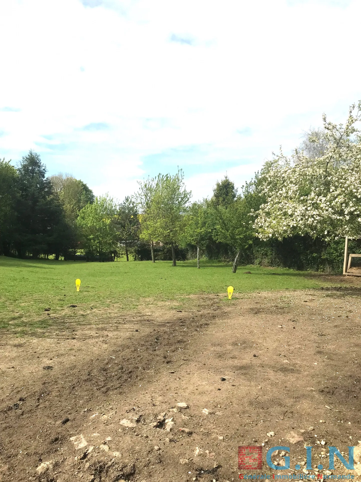 Terrains à bâtir de 1.061 m2 et 1.387 m2 au Bocasse 