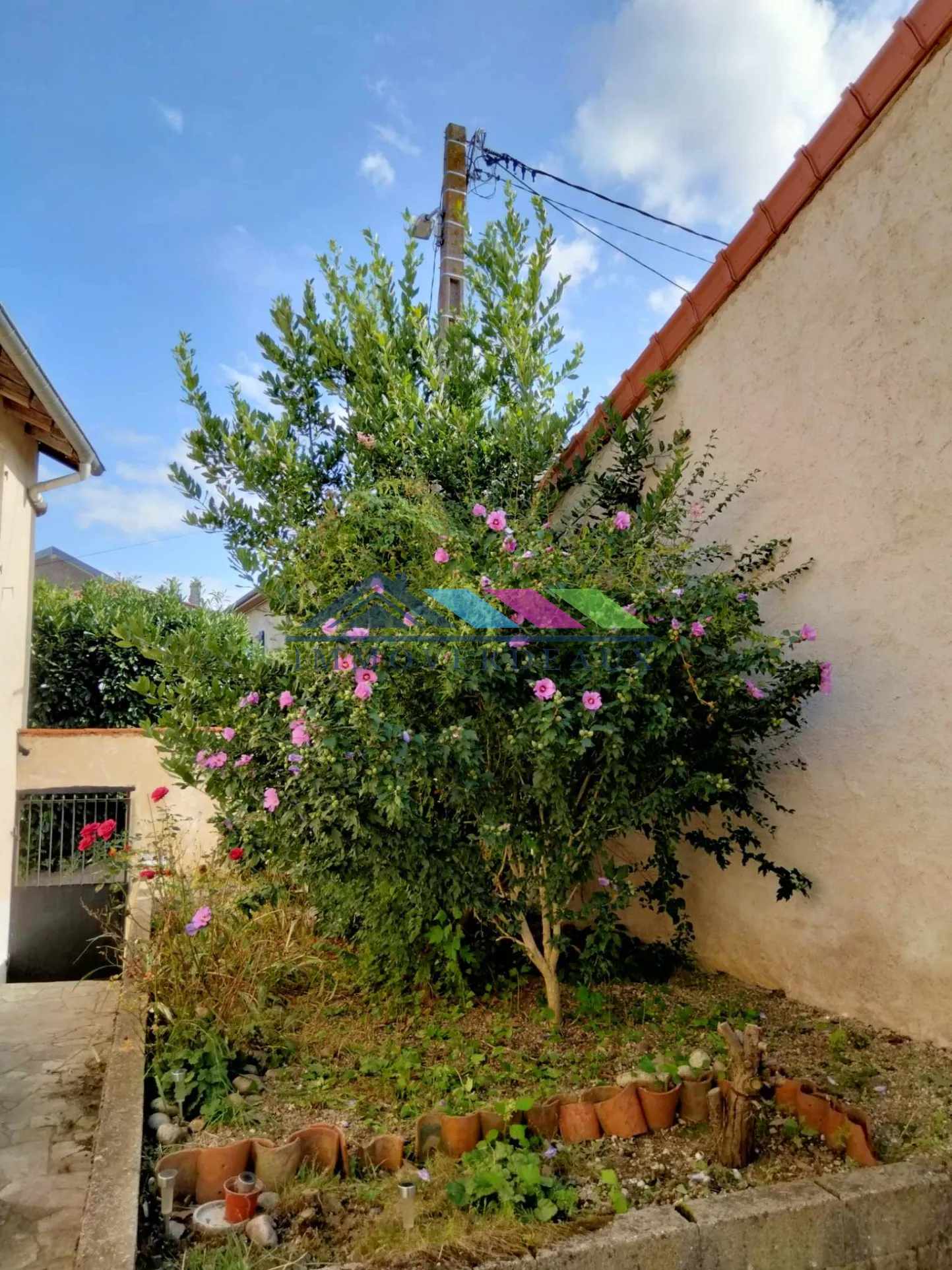 Maison rénovée 4 chambres, terrasse et jardin à Drouville 