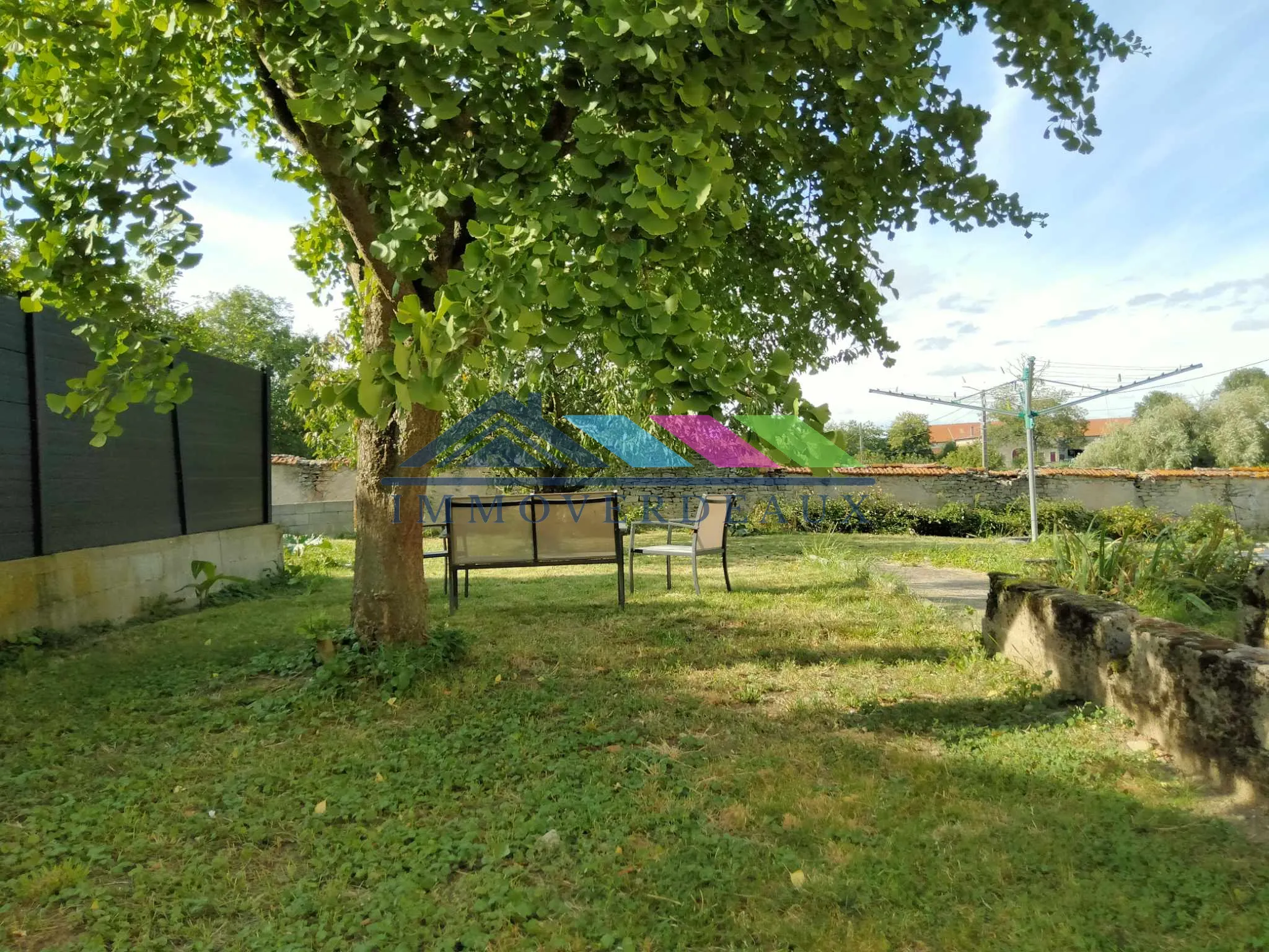 Maison rénovée 4 chambres, terrasse et jardin à Drouville 