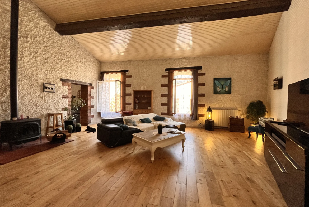 Appartement F5 - Cœur du village historique - Pyrénées Orientales 