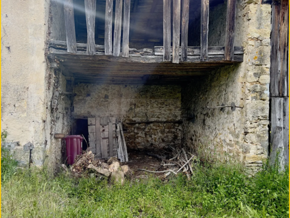 Bâtisse en pierre à transformer en habitation - LANDIRAS