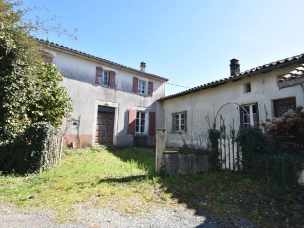 Opportunité de Rénovation de 2 maisons à Montemboeuf