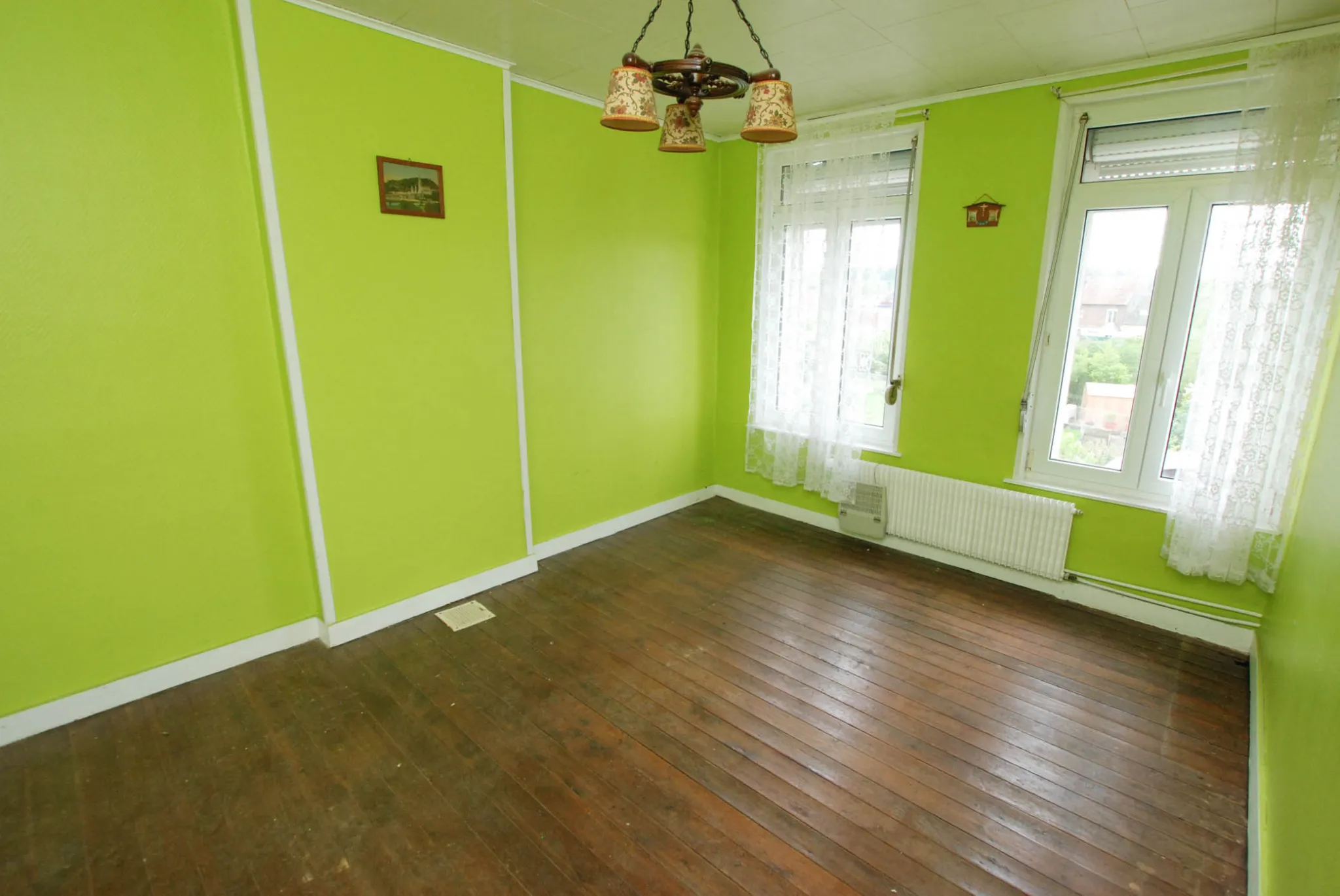 Maison semi-individuelle en brique avec 3 chambres à Boussois 