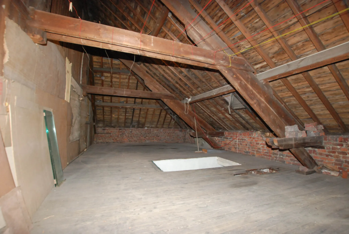 Maison semi-individuelle en brique avec 3 chambres à Boussois 