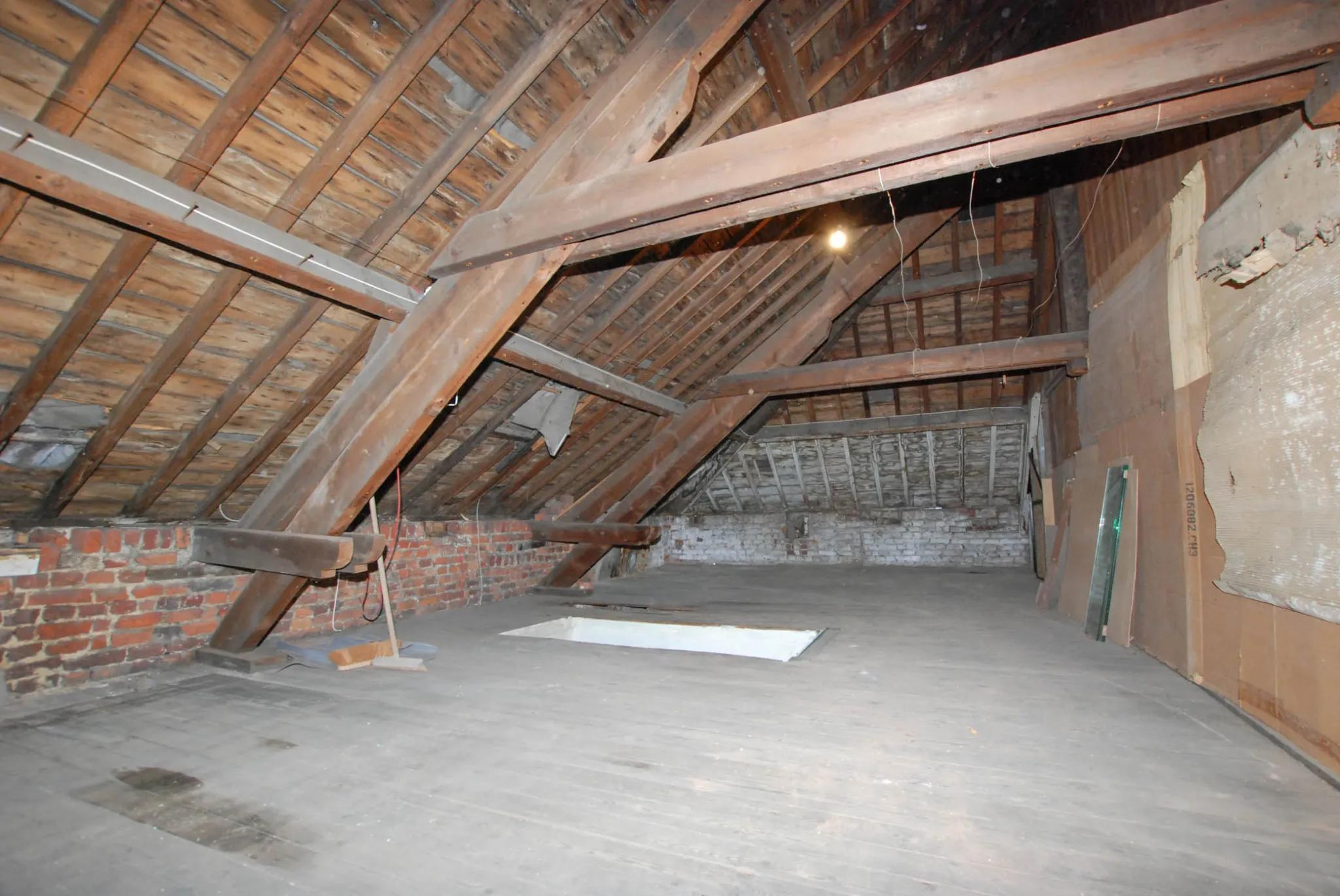 Maison semi-individuelle en brique avec 3 chambres à Boussois 