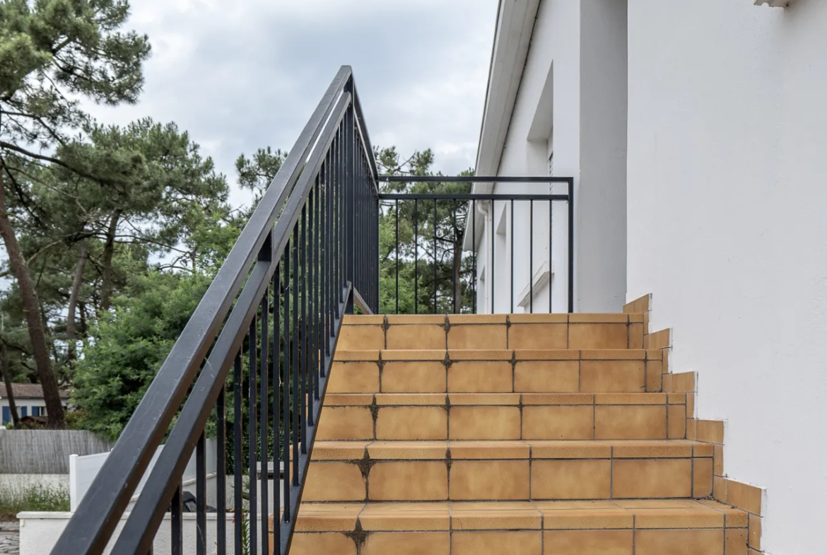 Appartement lumineux avec cheminée à La Tranche sur mer 