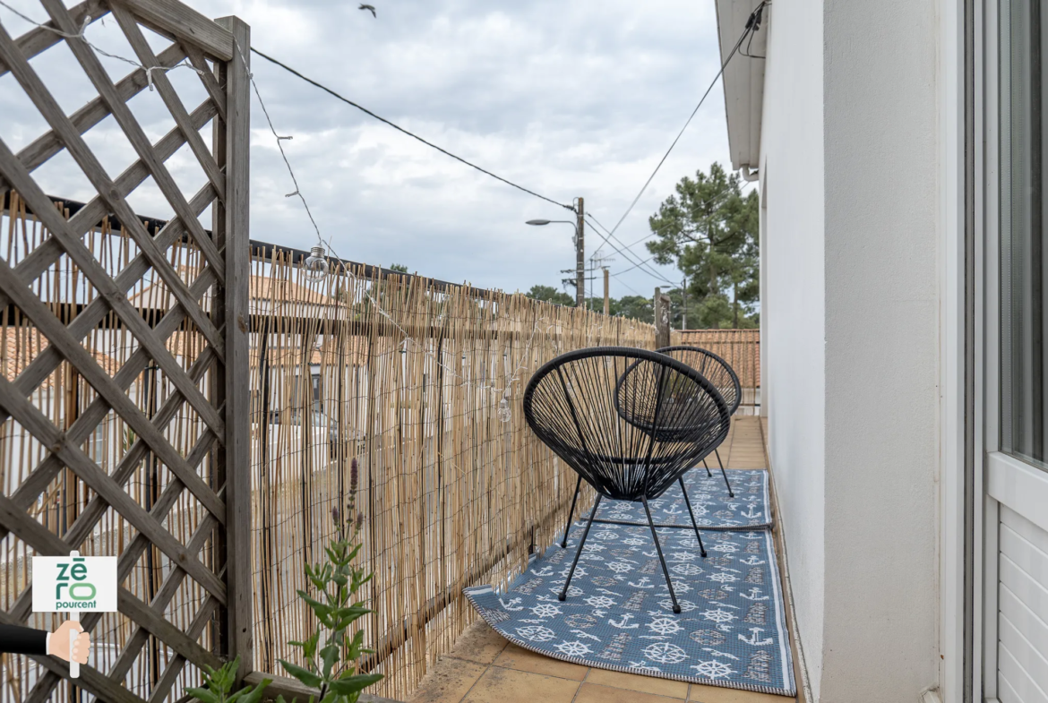 Appartement lumineux avec cheminée à La Tranche sur mer 