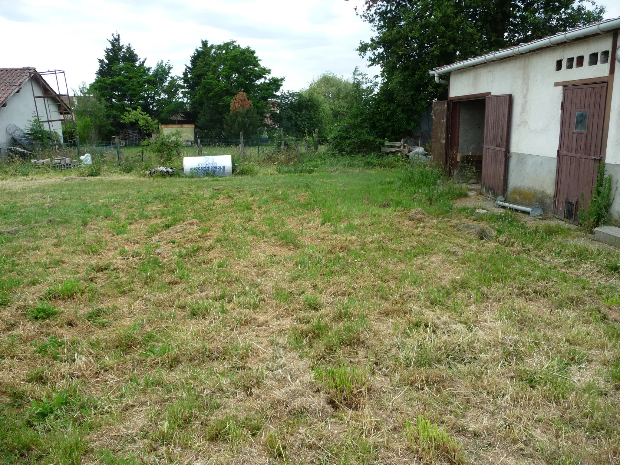 Maison 92m2, Terrain Constructible 3502m2 - SAINT ETIENNE LE MOLARD 