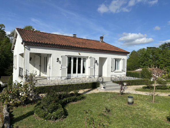 Jolie Maison des Années 70 à Chancelade