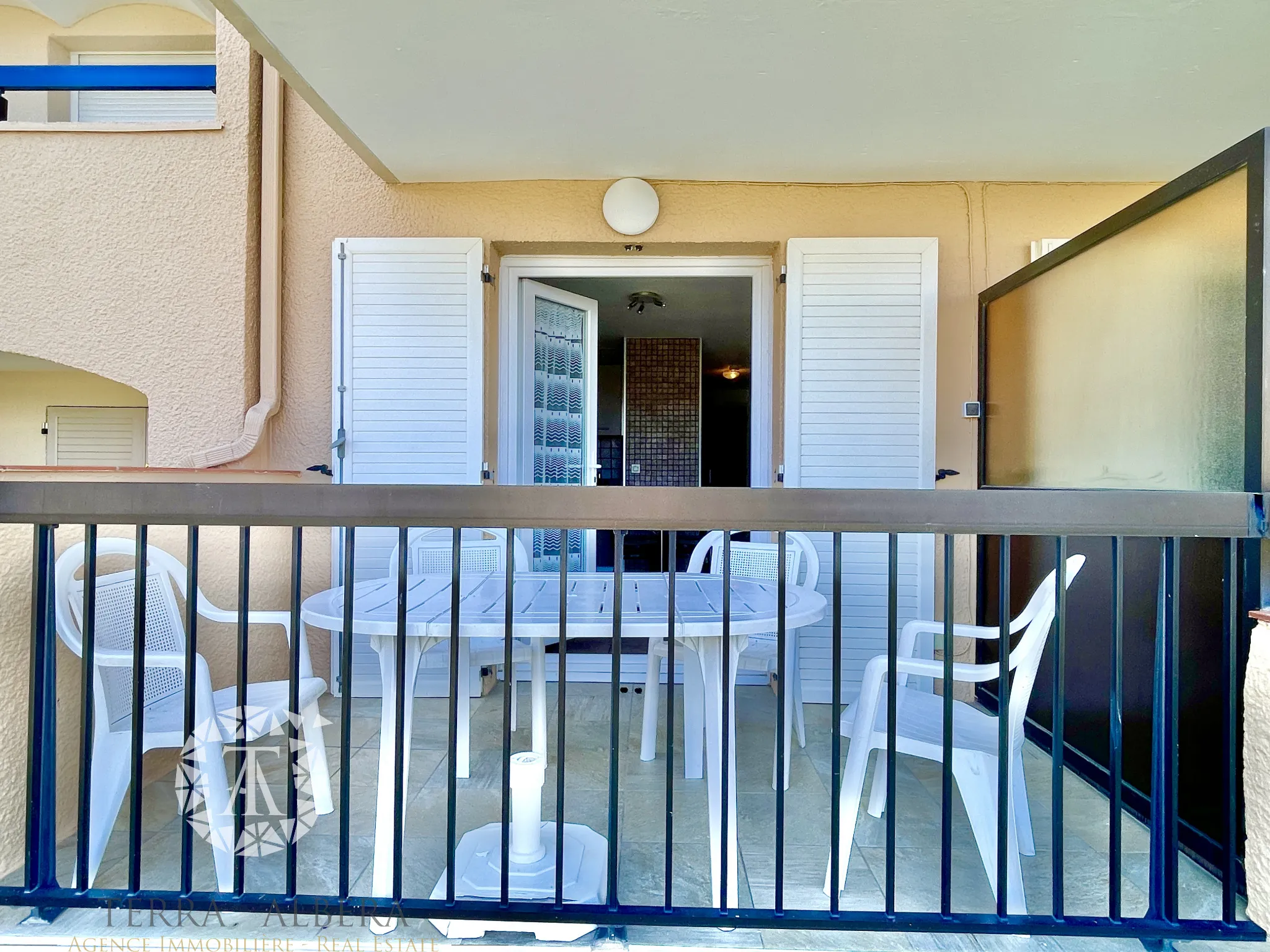 Appartement en rez-de-chaussée avec vue sur mer à Collioure 