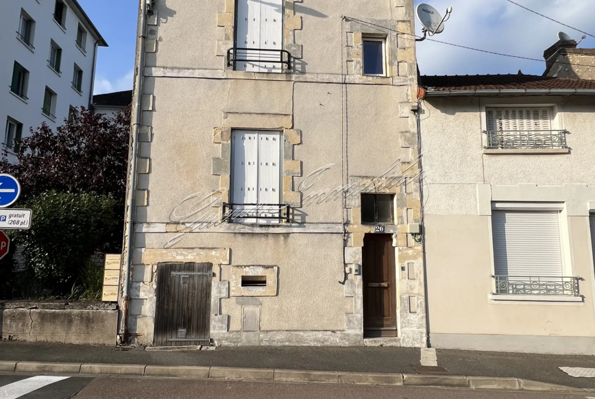 Investment Opportunity in Nevers - Charming 3-Studio Building 