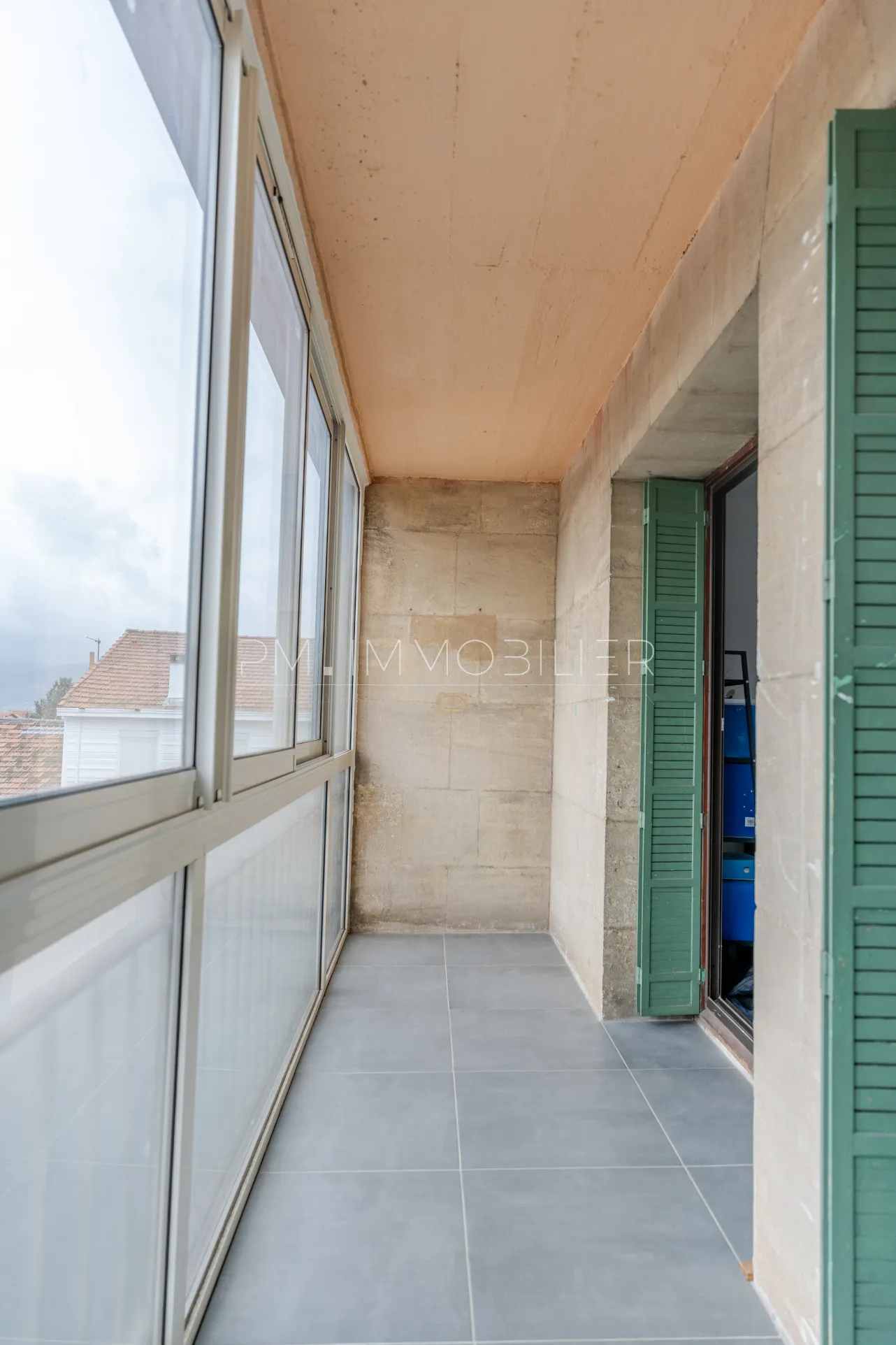 Appartement Lumineux 2 Chambres avec Terrasse à Beaumont, Marseille 