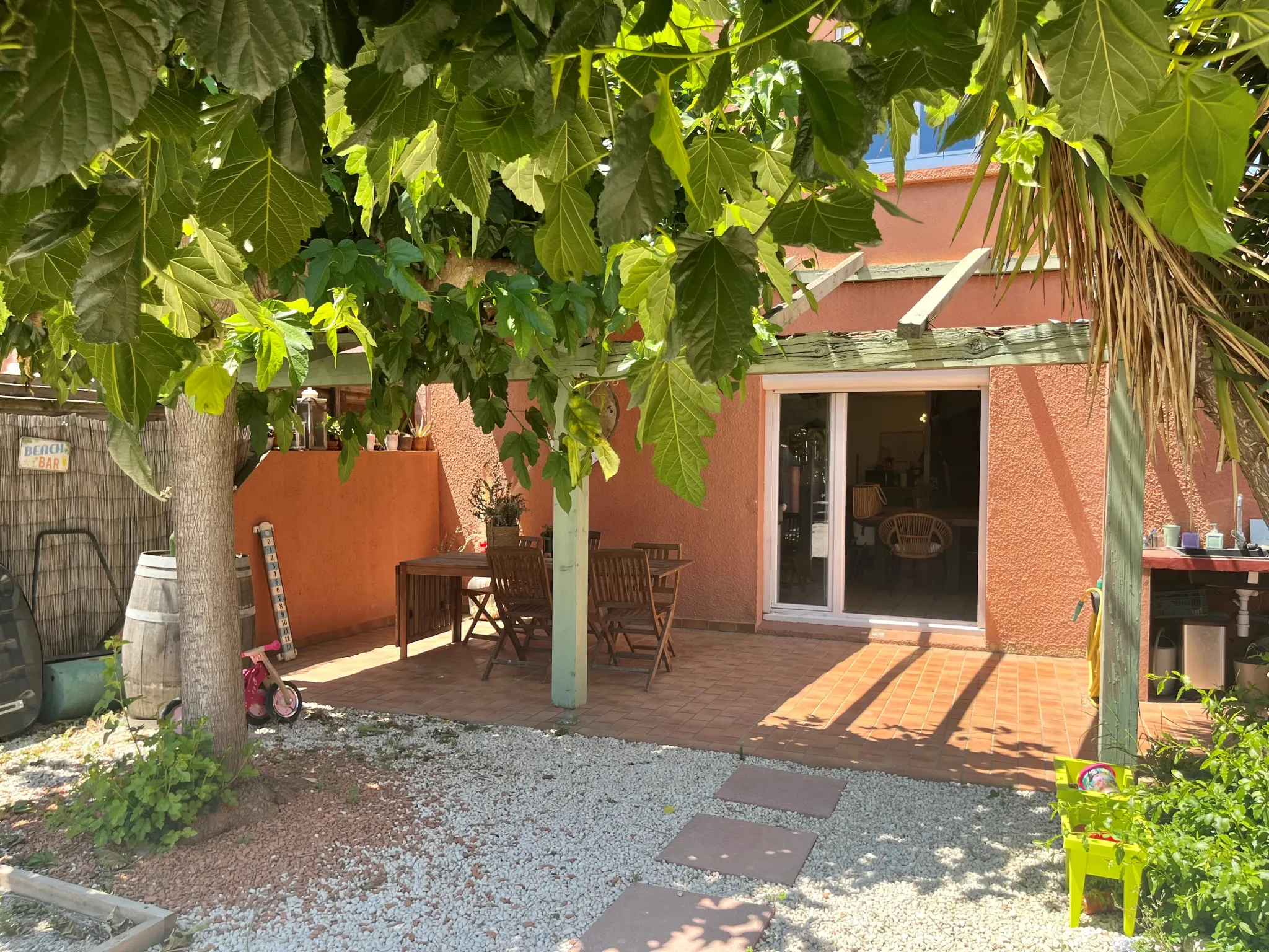 Charmante Maison avec Jardin et Garage à Villeneuve-De-La-Raho 