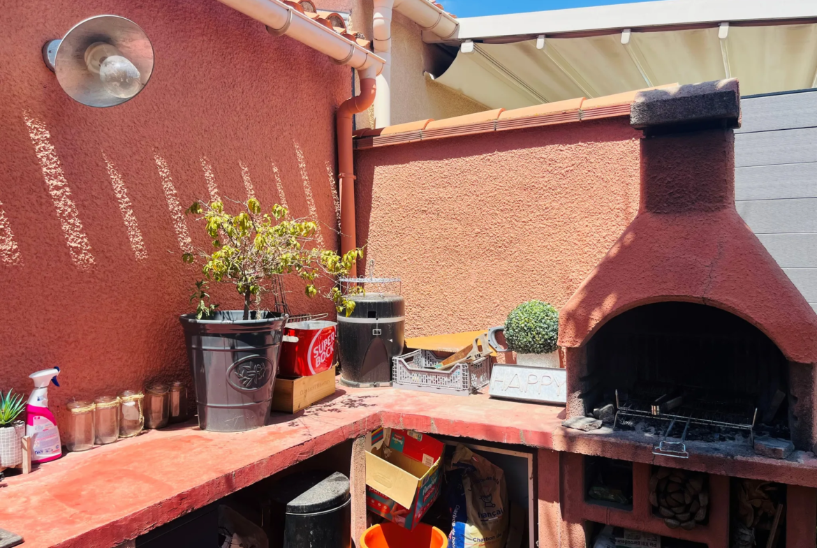 Charmante Maison avec Jardin et Garage à Villeneuve-De-La-Raho 