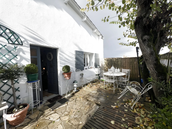 Ensemble de trois logements avec garages proche de Meschers