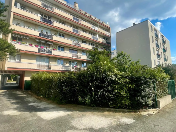 Appartement F2 à Livry Gargan (93190)