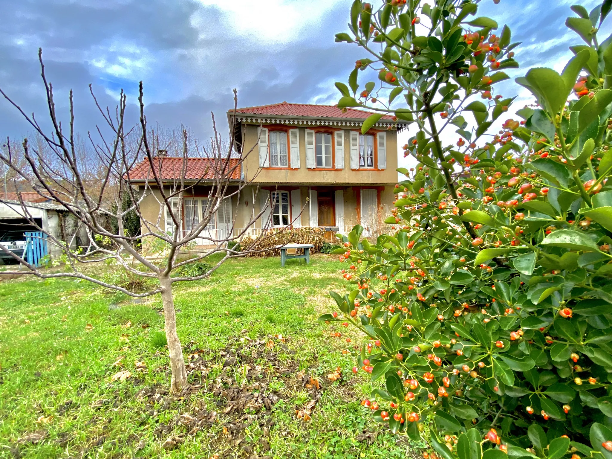 Maison de caractère à rénover à Sarras 