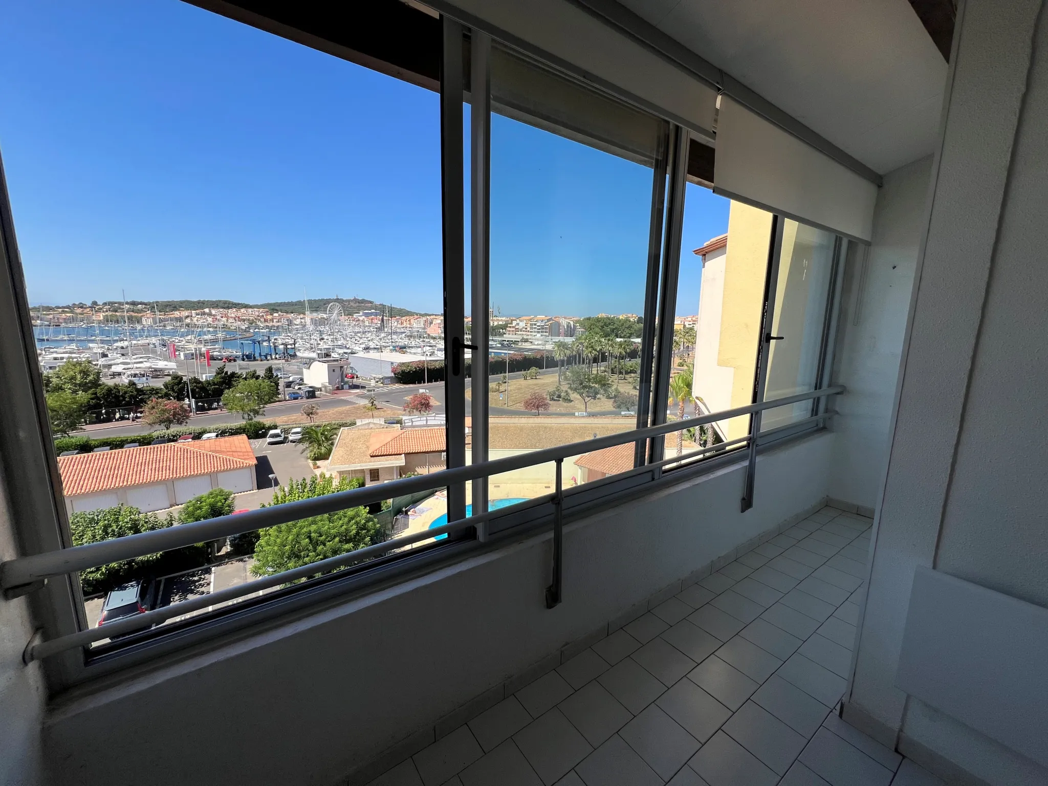 Vente - Cap d'Agde - T2 Mezzanine + Parking + Piscine Quartier Falaises 