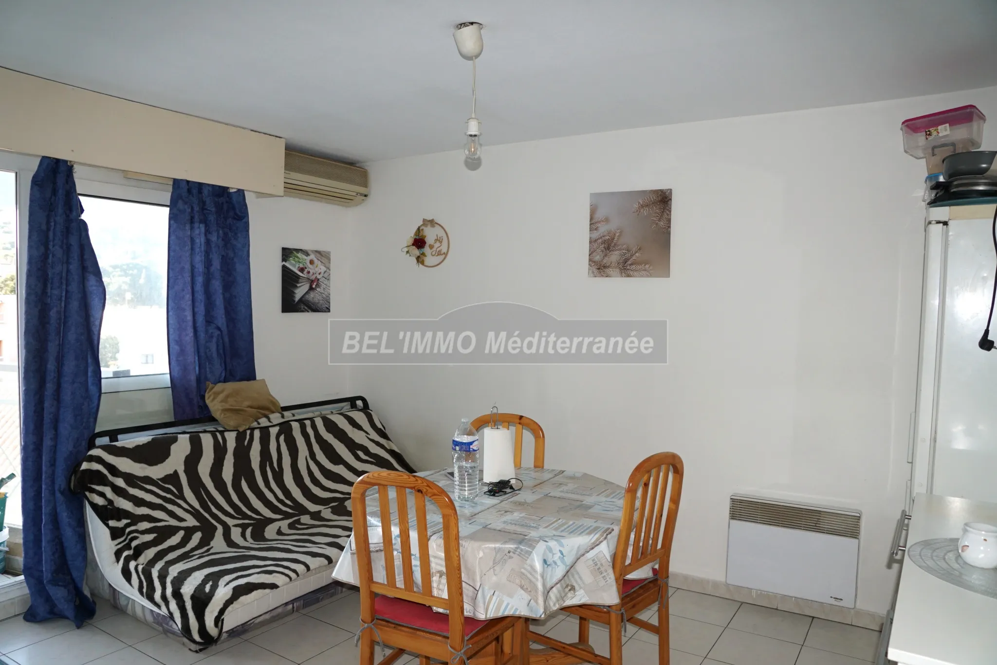 Studio-Cabine avec Terrasse, Cave et Garage à Cavalaire sur mer 