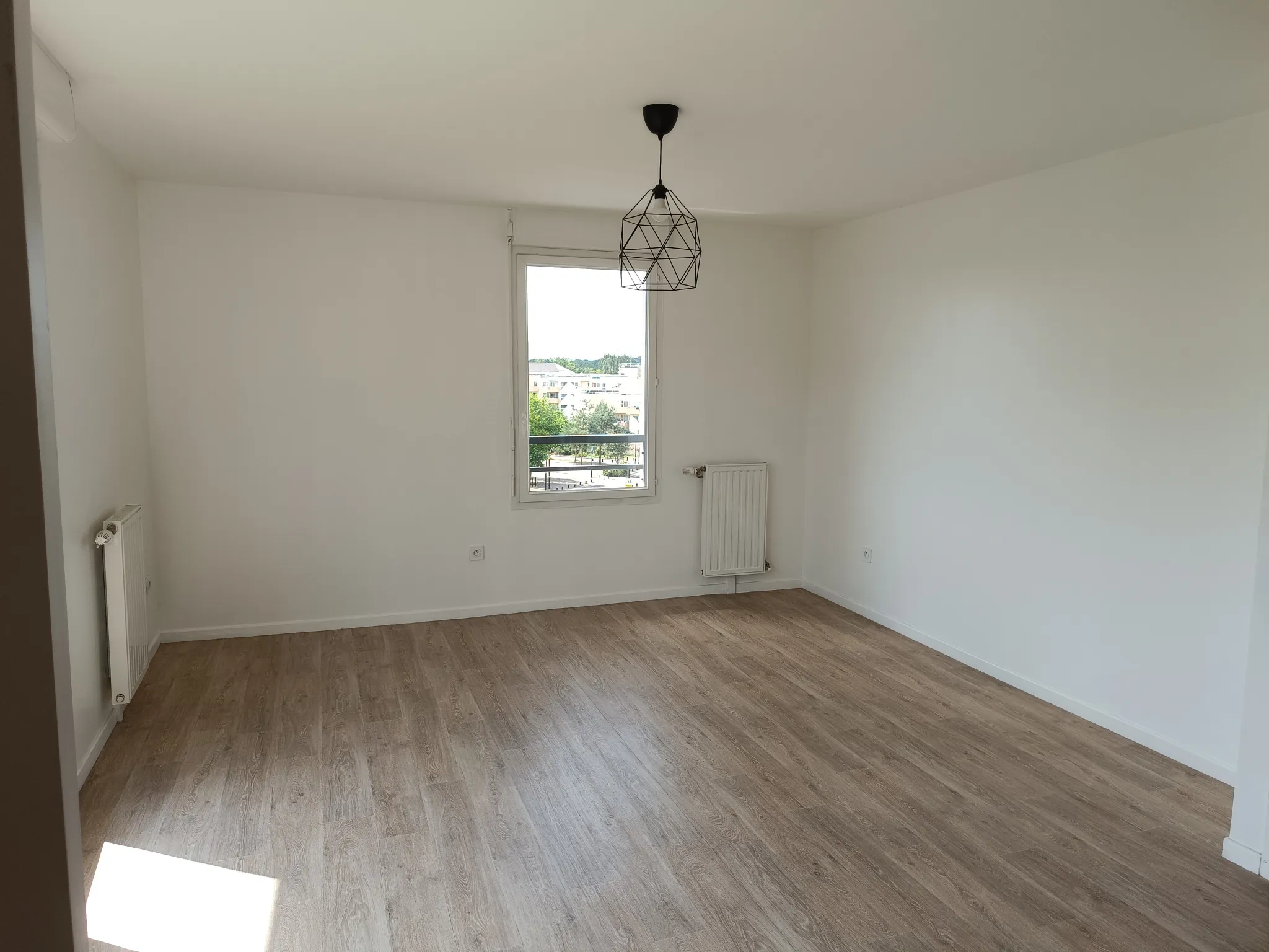 Appartement 72m2 avec terrasse dernier étage à Trappes 