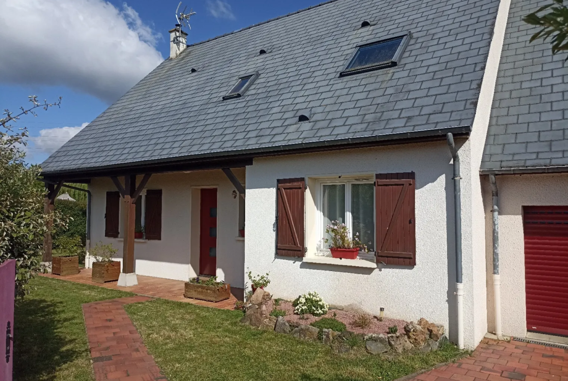 Maison Charmante à La Flèche - 5 Chambres - Jardin ensoleillé 