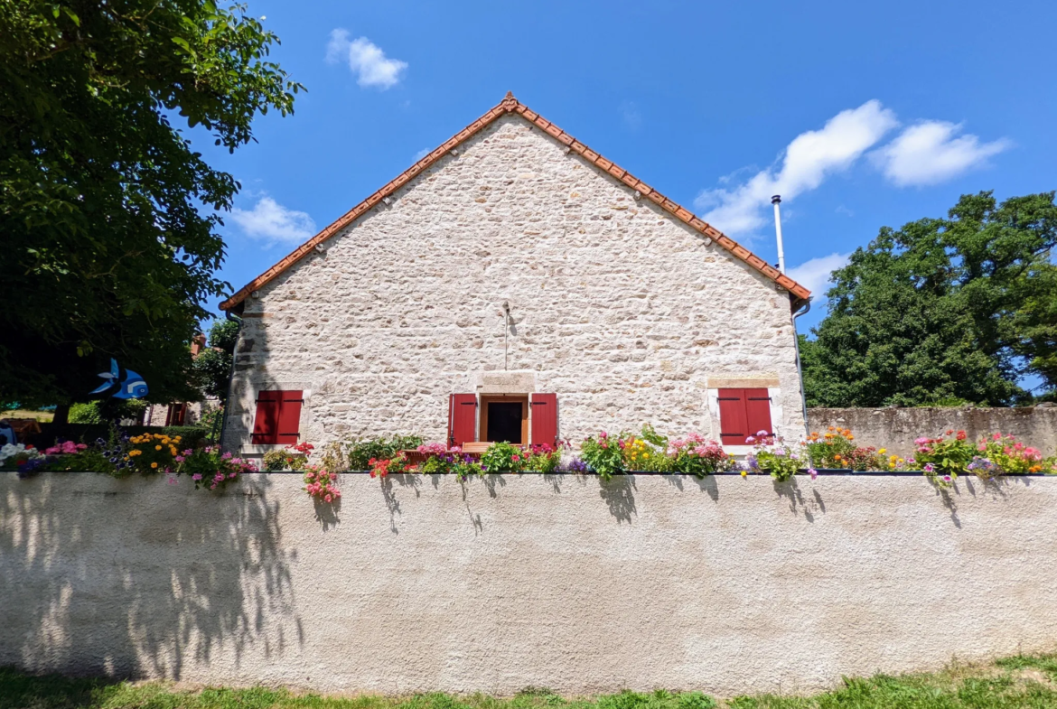 Fermette avec 2 Maisons et Gîte à Vicq exemplet 