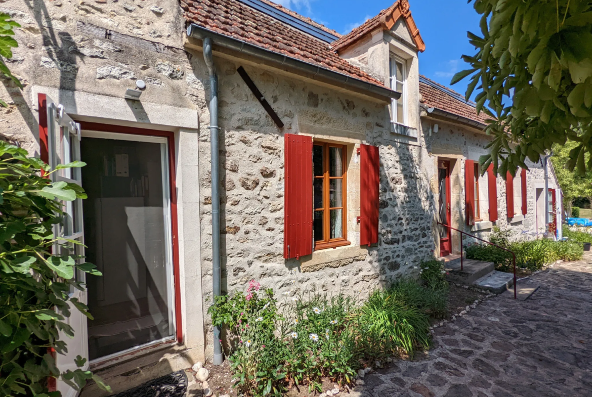 Fermette avec 2 Maisons et Gîte à Vicq exemplet 