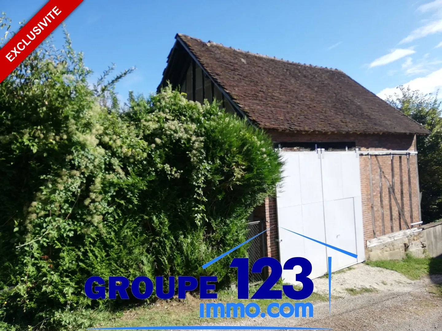 Maison de village à La Ferte Loupiere avec jardin et dépendances 