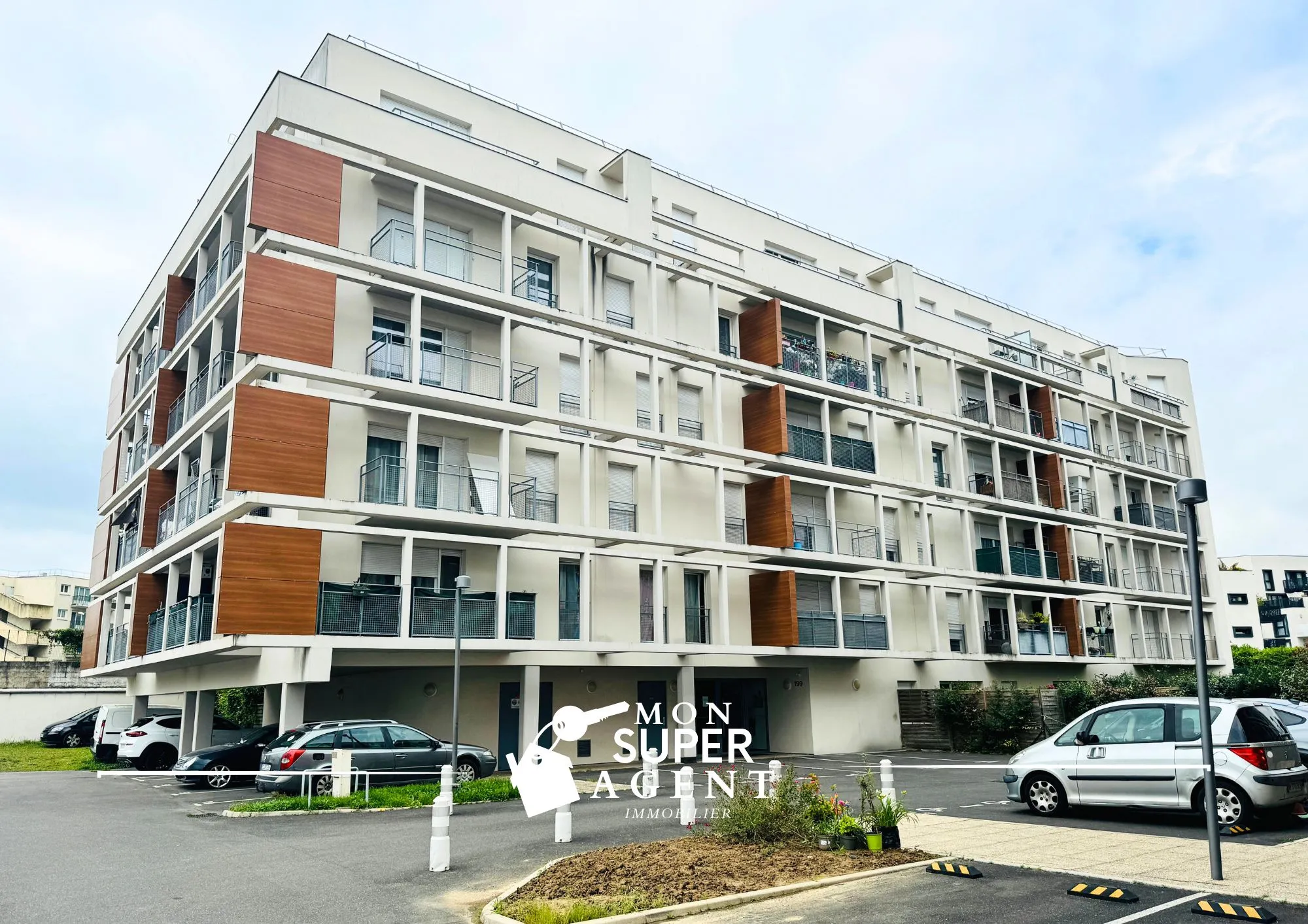 Appartement Moderne t3 60m2 Fonctionnel aux Portes de Melun ! 