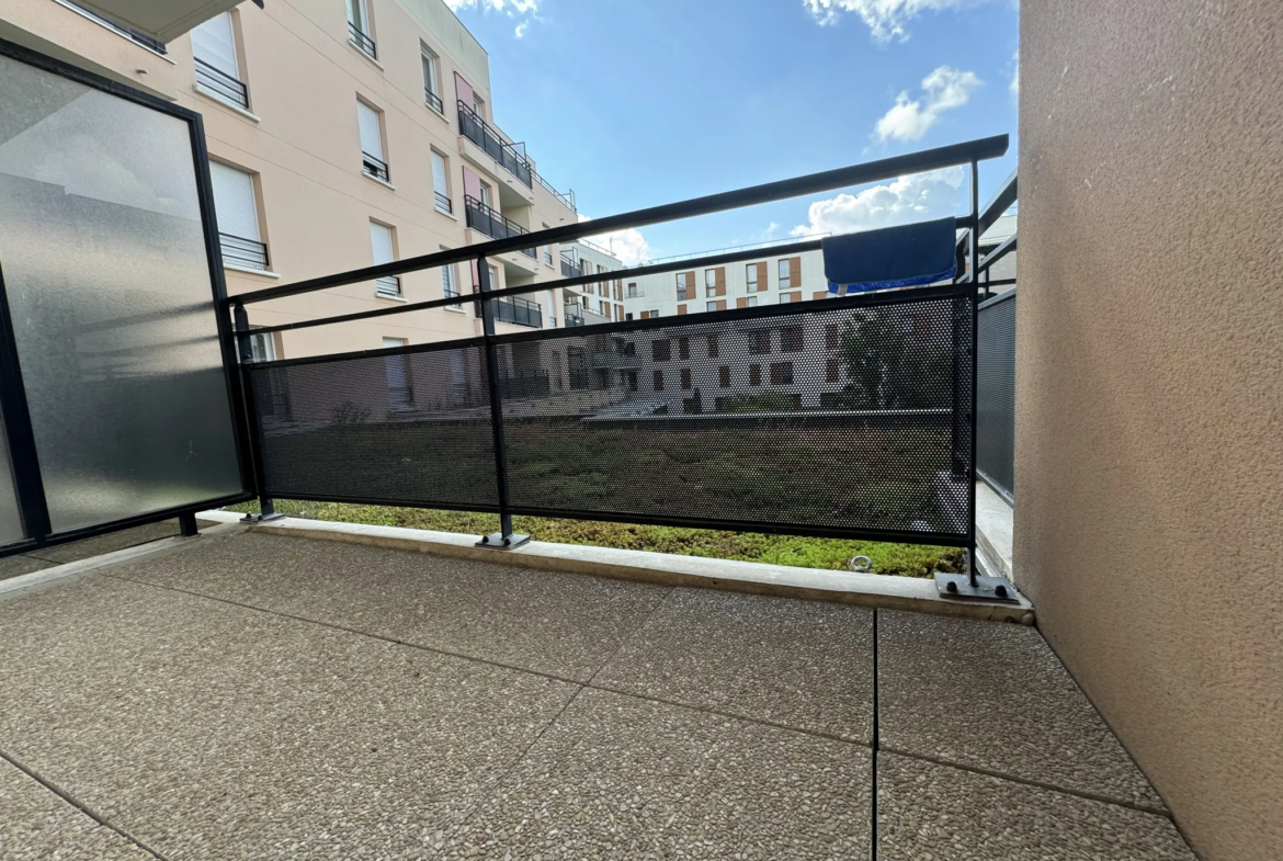 Appartement 2 pièces avec balcon/terrasse à Cergy 