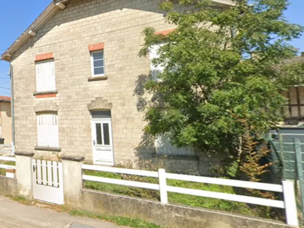 Maison F3 à Villiers-En-Lieu avec 2 chambres