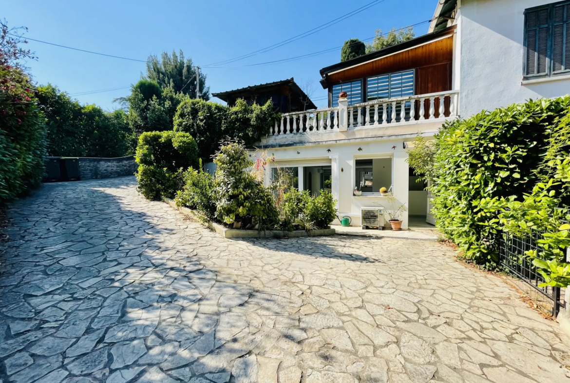 Appartement 2 pièces à Cannes avec terrasse exposée au Sud 