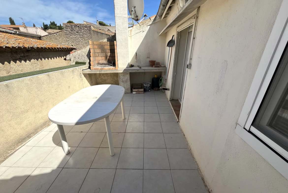 Maison de village avec terrasse et garage à Lespignan 