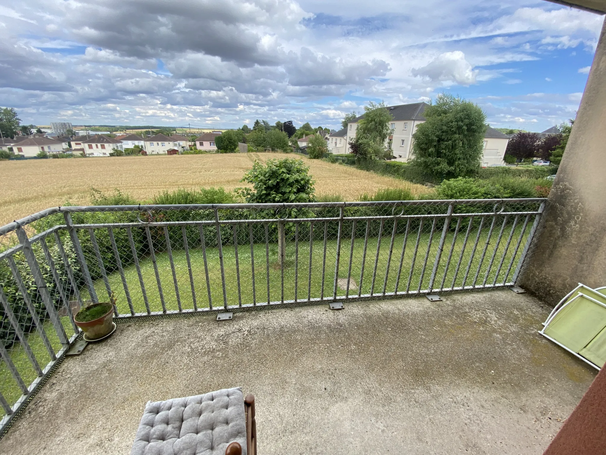 Appartement T2 avec Balcon - Investissement à St Just En Chaussee 