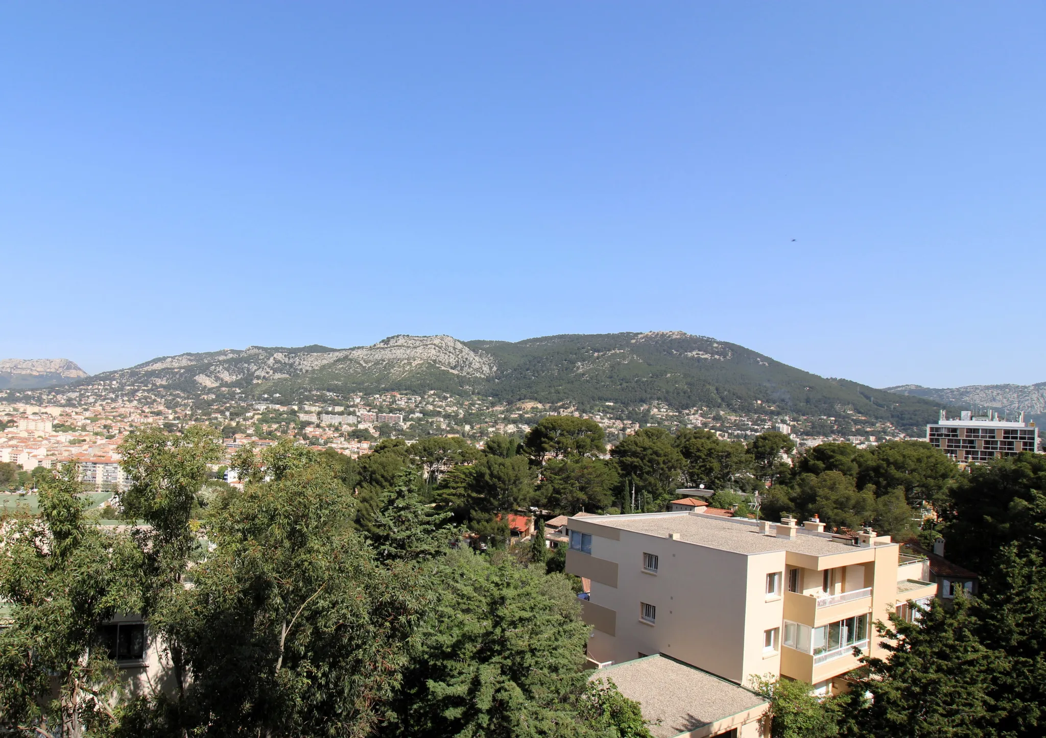 Appartement T3 Serinette Toulon avec Vue Mer 