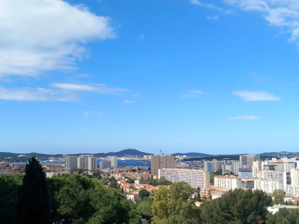 Appartement T3 Serinette Toulon avec Vue Mer