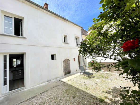 Maison de Ville à Nanteuil-lès-Meaux - Charme et Volumes Généreux