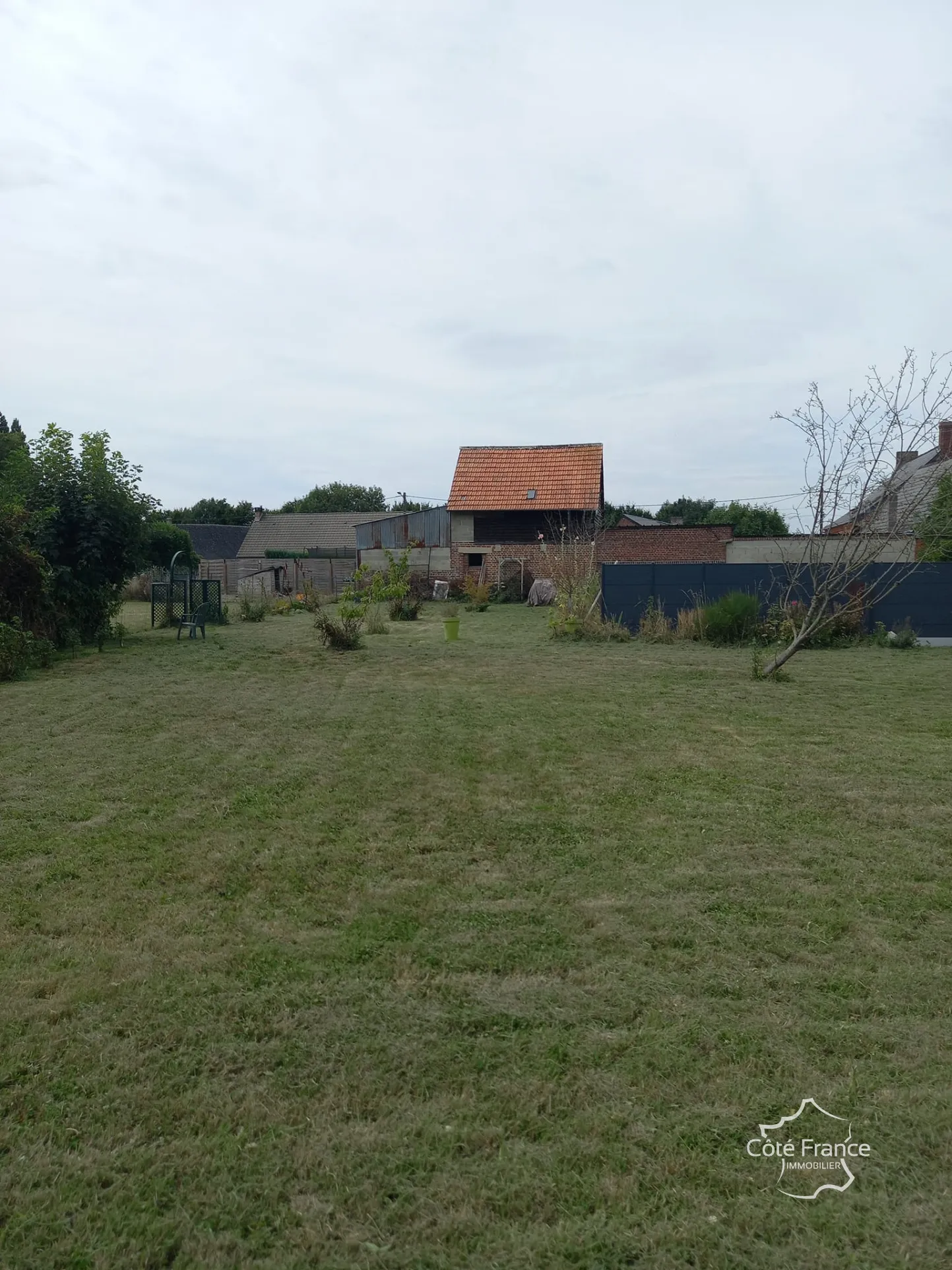 Terrain Constructible à Marly gomont, Aisne : 1 124m2 - 18 000 euros 