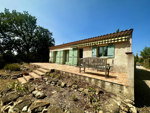 Villa de plain pied avec jardin et garage à Cairanne