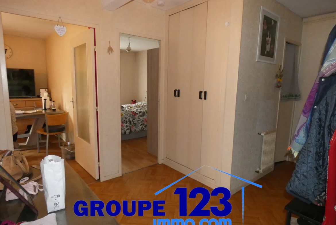 Appartement au Rez-de-Chaussée à Migennes 