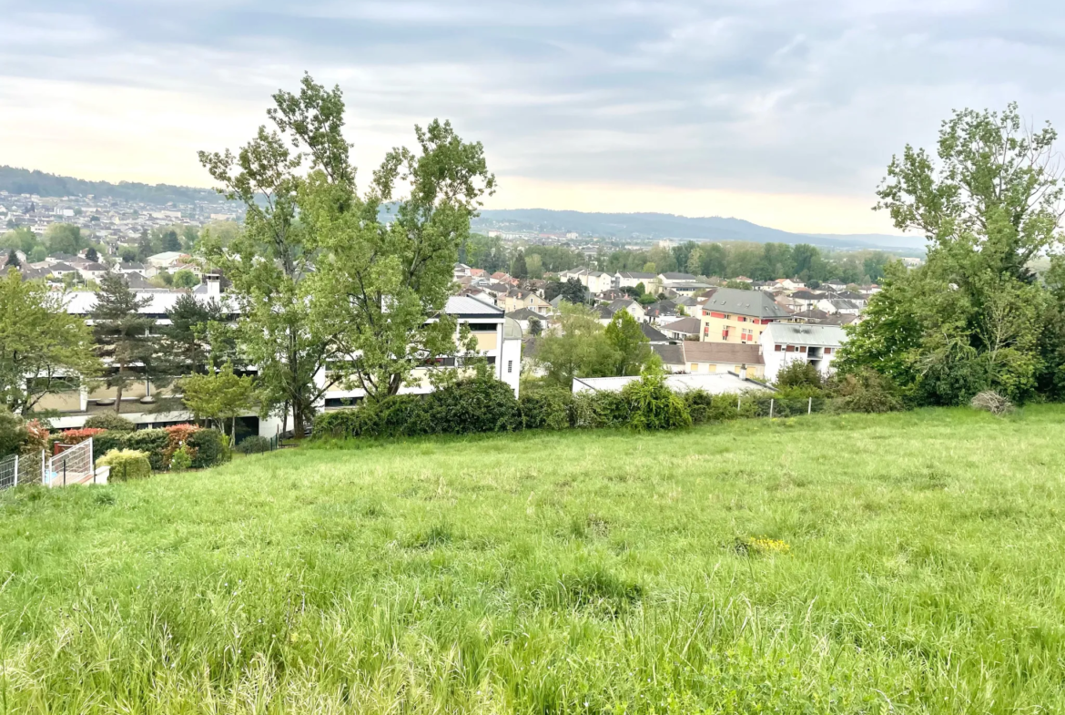 Terrain quartier Rosiers avec vue sur Brive-la-Gaillarde 