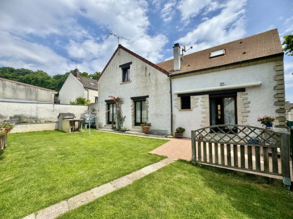 Belle Maison de 120m2 avec Jardin et Garage à Issou