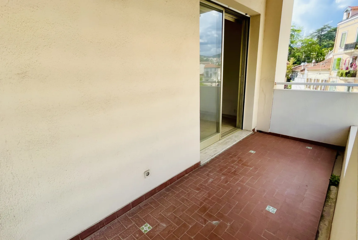 Appartement lumineux de 64 m2 à Cannes - Quartier des Anglais 