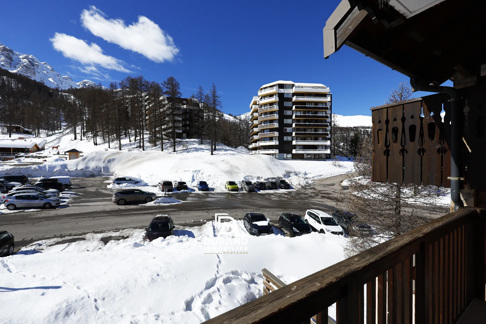 Appartement T2 bis à Vars avec vue sur les montagnes 