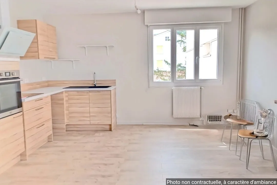 Appartement rénové avec vue dégagée à Beaumont 