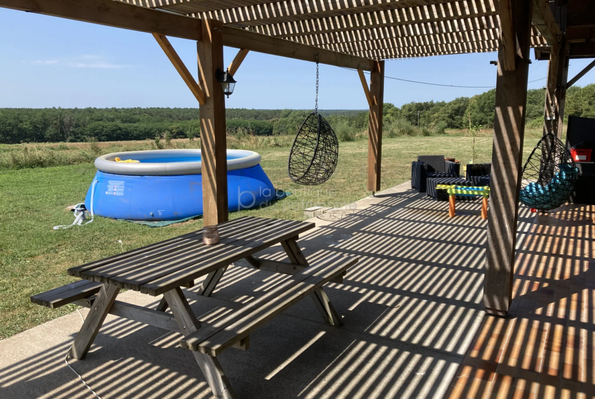 Maison 130m2 rénovée avec vue panoramique et grand jardin à Bazas 