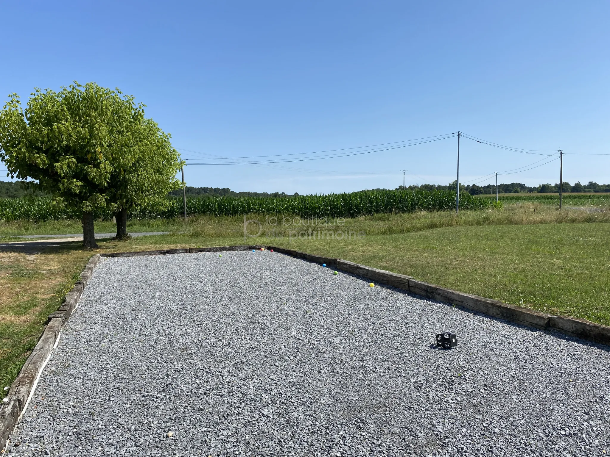 Maison 130m2 rénovée avec vue panoramique et grand jardin à Bazas 