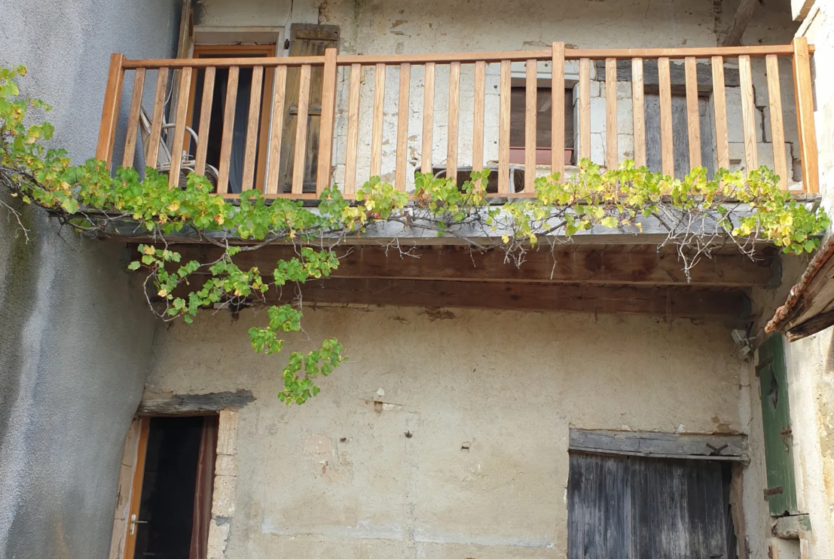 Maison de hameau en pierre avec jardin à St Just 